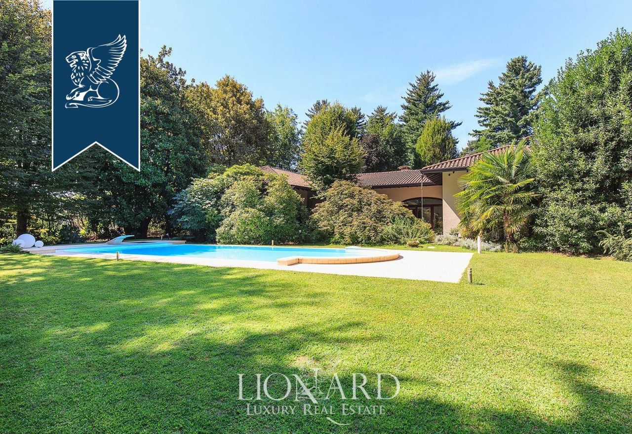 Villa a Varese, Italia, 330 m² - foto 14