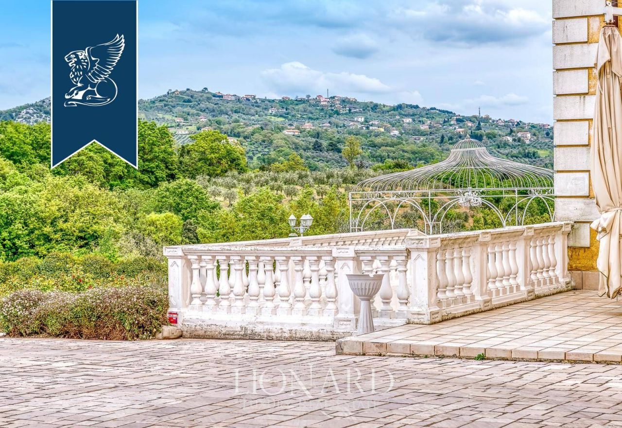 Villa à Salerne, Italie, 5 500 m² - image 14