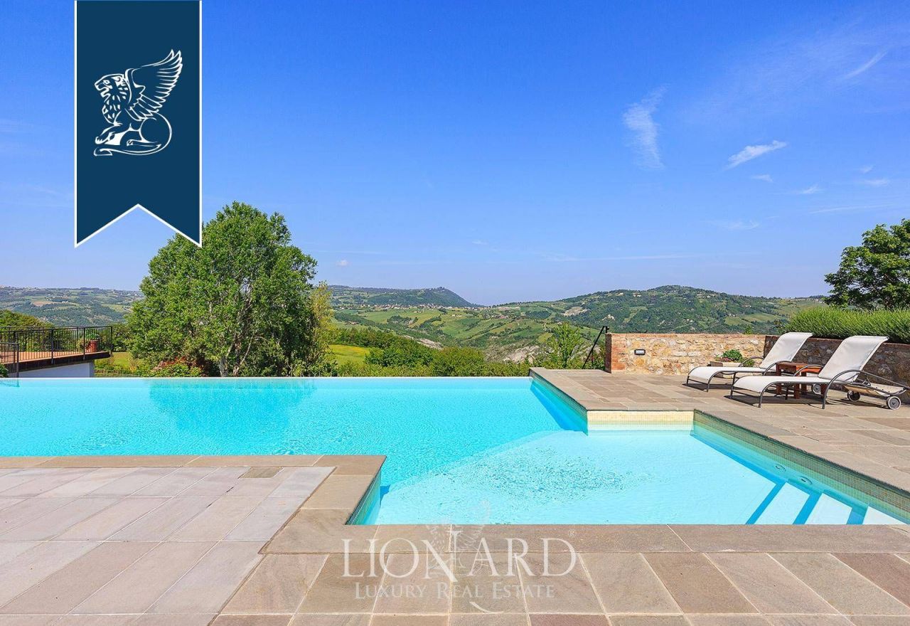 Villa in Modena, Italy, 900 m² - picture 14