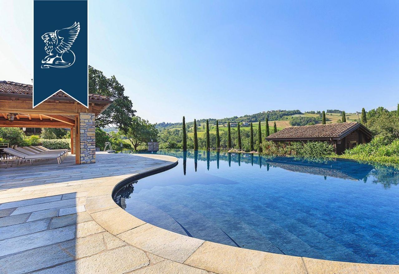 Castillo en Piacenza, Italia, 2 785 m² - imagen 14