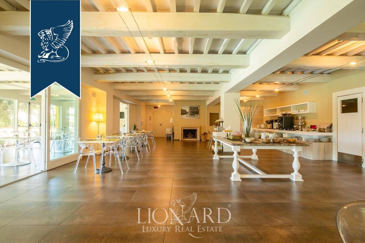 Hotel in Corciano, Italy, 3 700 m² - picture 14