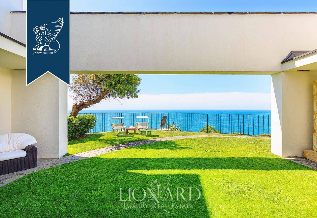 Villa à Sestri Levante, Italie, 1 100 m² - image 14