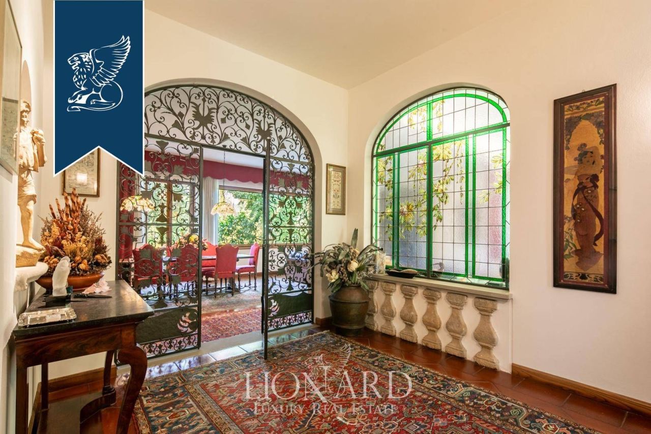 Villa in Arezzo, Italy, 400 m² - picture 14