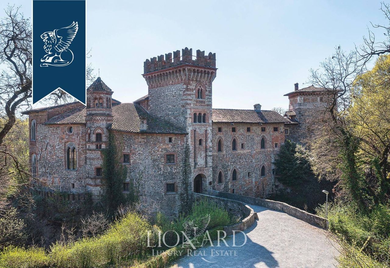 Castello a Bergamo, Italia, 2 200 m² - foto 14