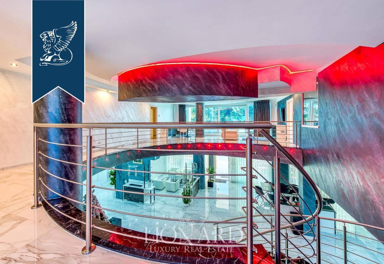 Villa à Rome, Italie, 803 m² - image 14