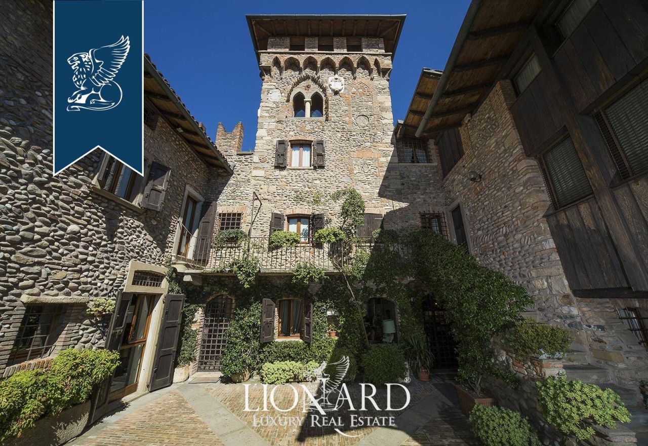 Castle in Bergamo, Italy, 850 m² - picture 14