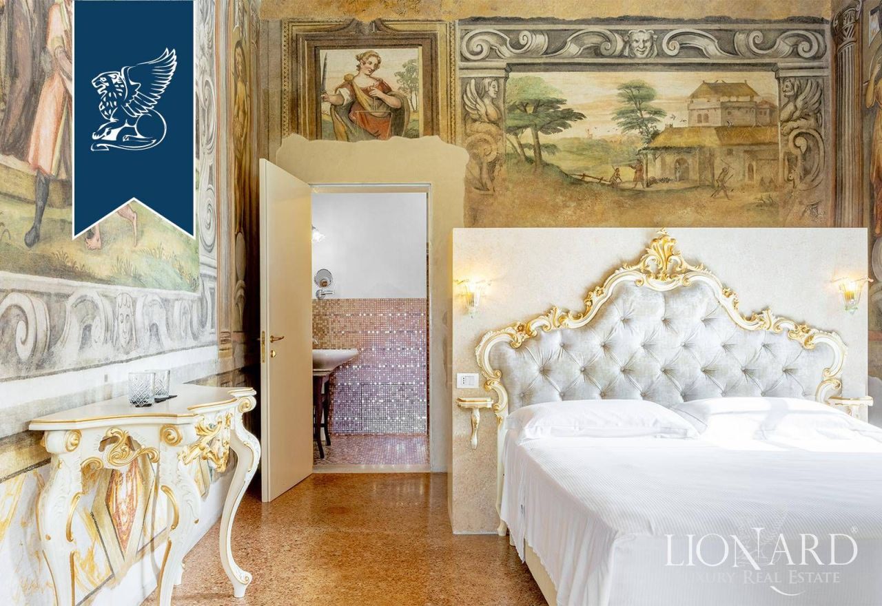 Villa à Venise, Italie, 1 600 m² - image 14