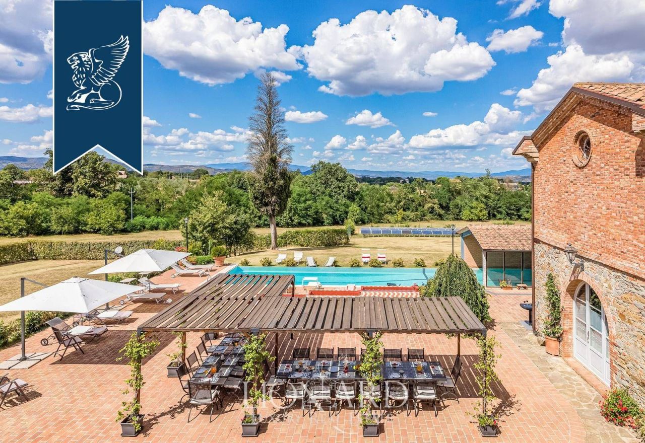 Villa in Arezzo, Italy, 1 200 m² - picture 14