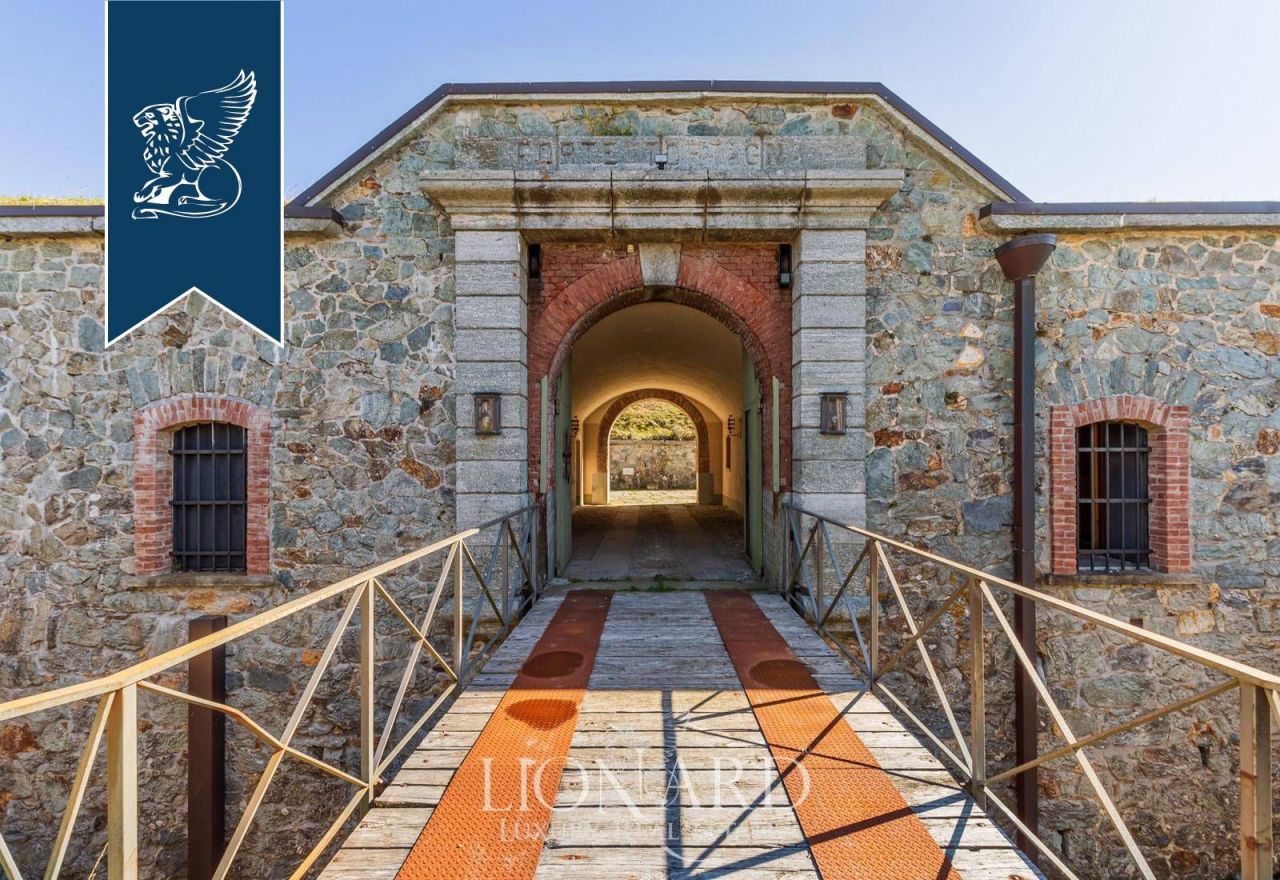 Castello a Savona, Italia, 1 251 m² - foto 14