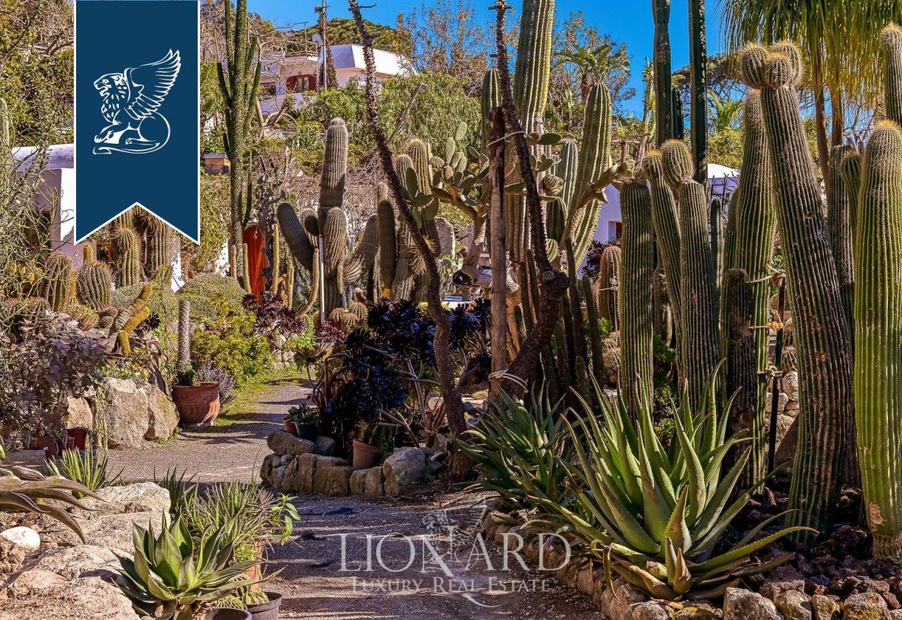 Villa a Napoli, Italia, 2 450 m² - foto 14