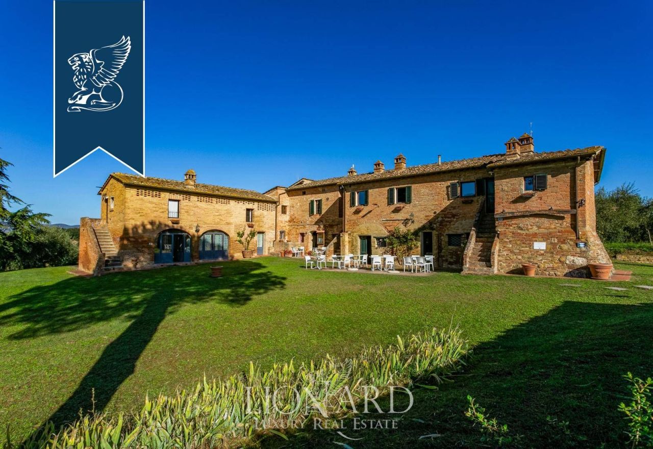Farm in Siena, Italy, 650 m² - picture 14
