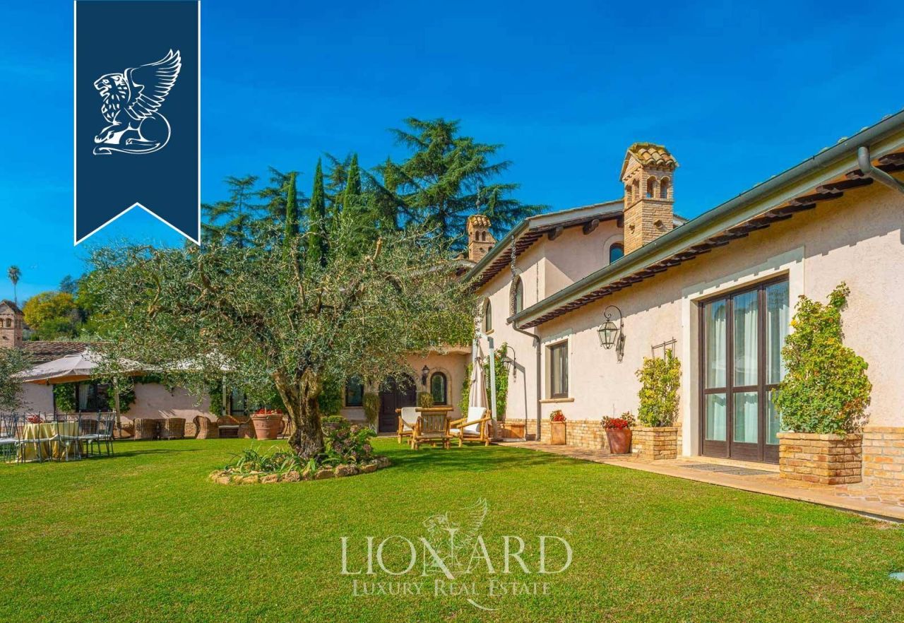 Villa in Rom, Italien, 1 100 m² - Foto 14