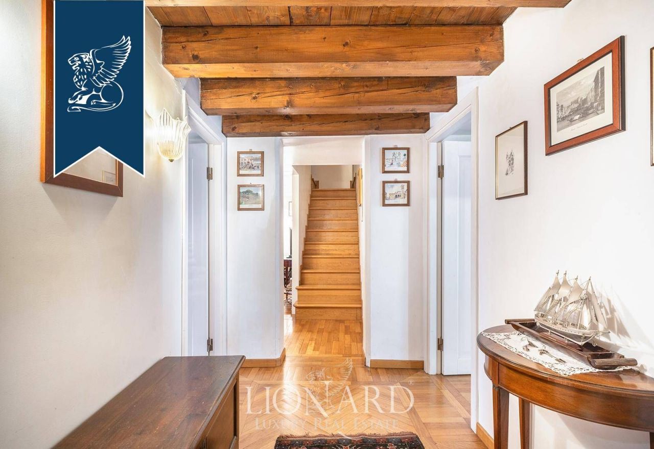 Apartment in Venice, Italy, 140 m² - picture 14