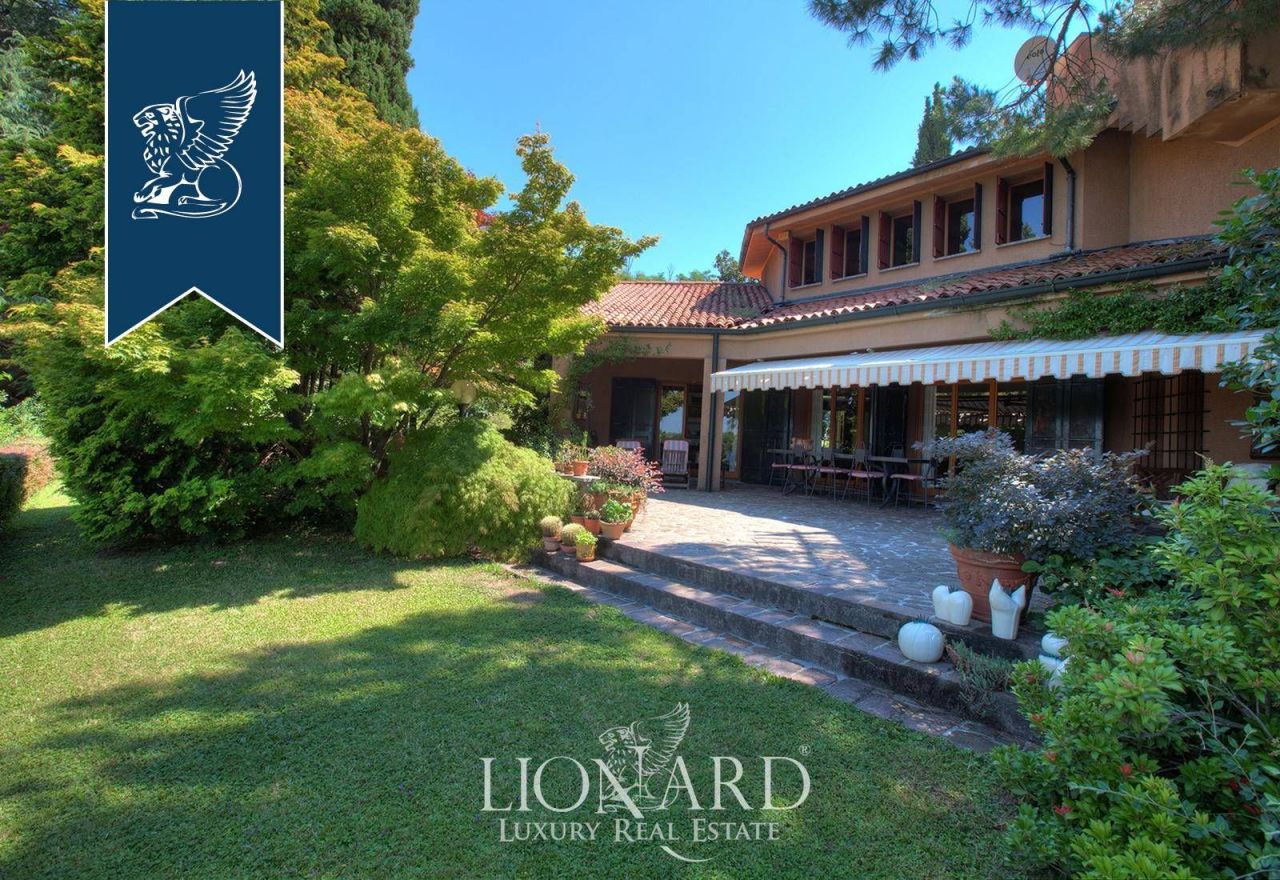 Villa en Lecco, Italia, 500 m² - imagen 14