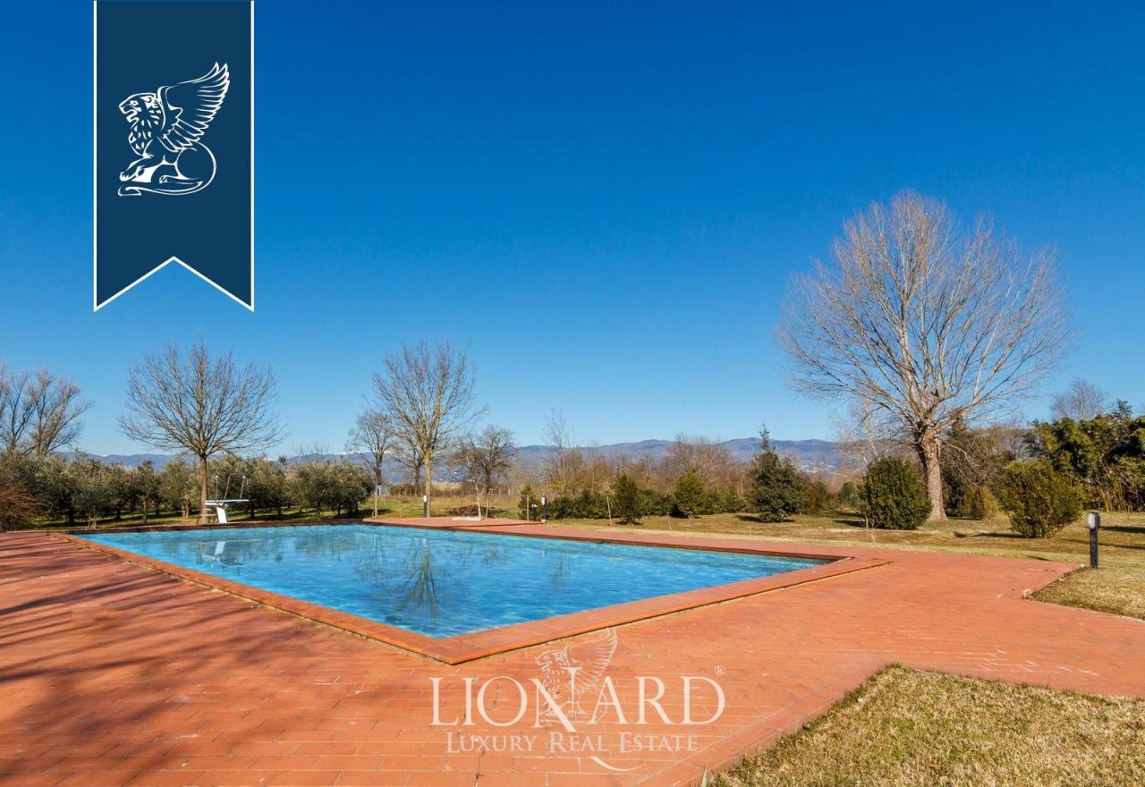 Farm in Prato, Italy, 250 m² - picture 13