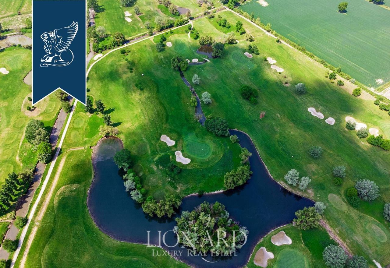 Villa in Cremona, Italy, 19 000 m² - picture 13