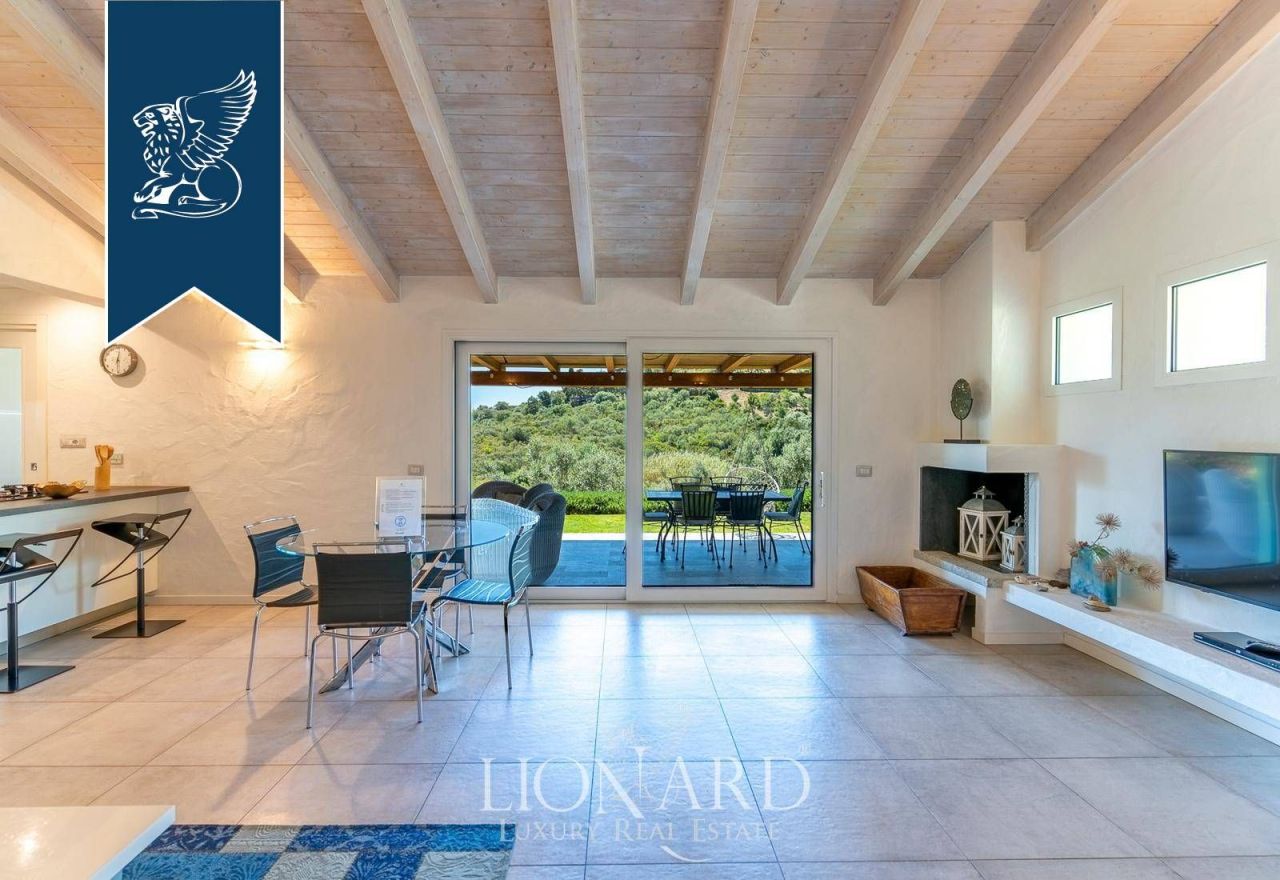 Villa in Olbia, Italy, 200 m² - picture 13