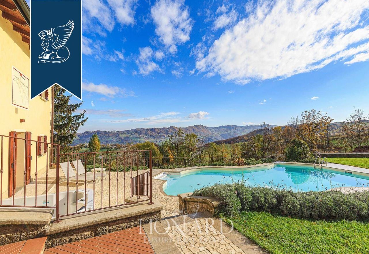 Villa a Modena, Italia, 1 200 m² - foto 13