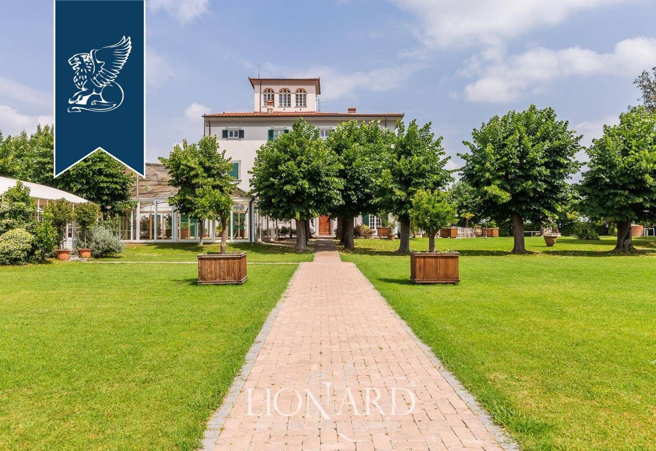 Villa in Pistoia, Italy, 1 500 m² - picture 13