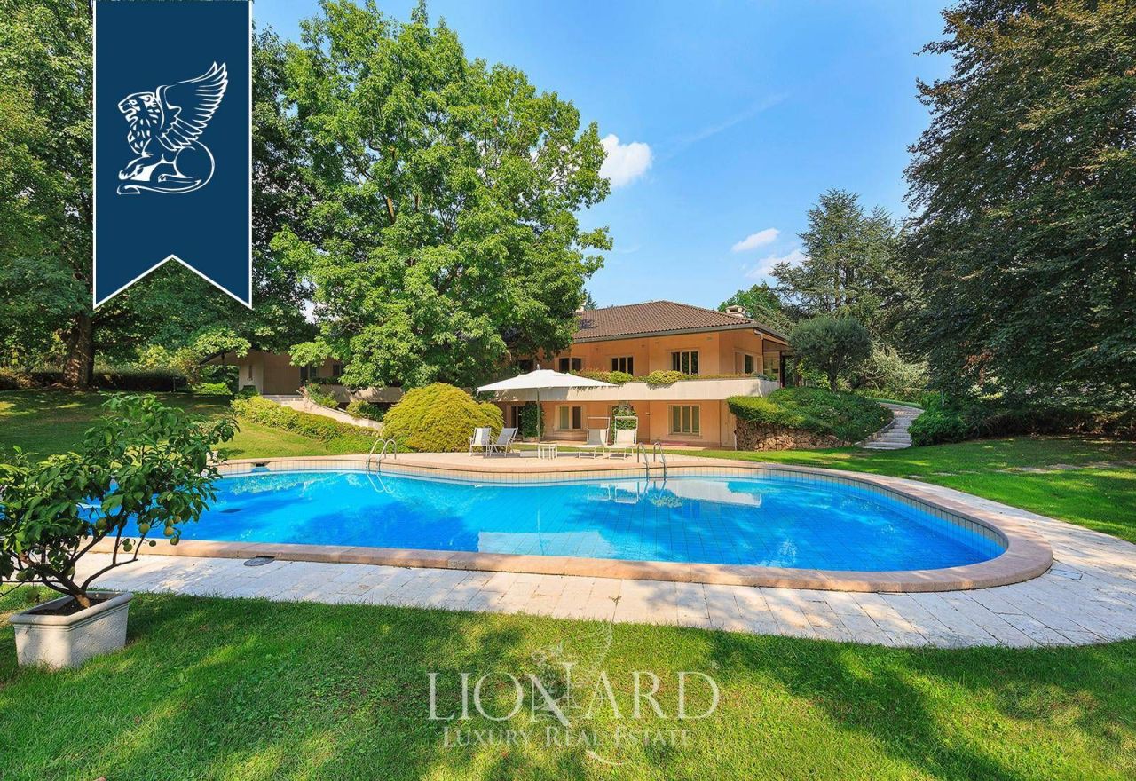 Villa en Casatenovo, Italia, 1 100 m² - imagen 13