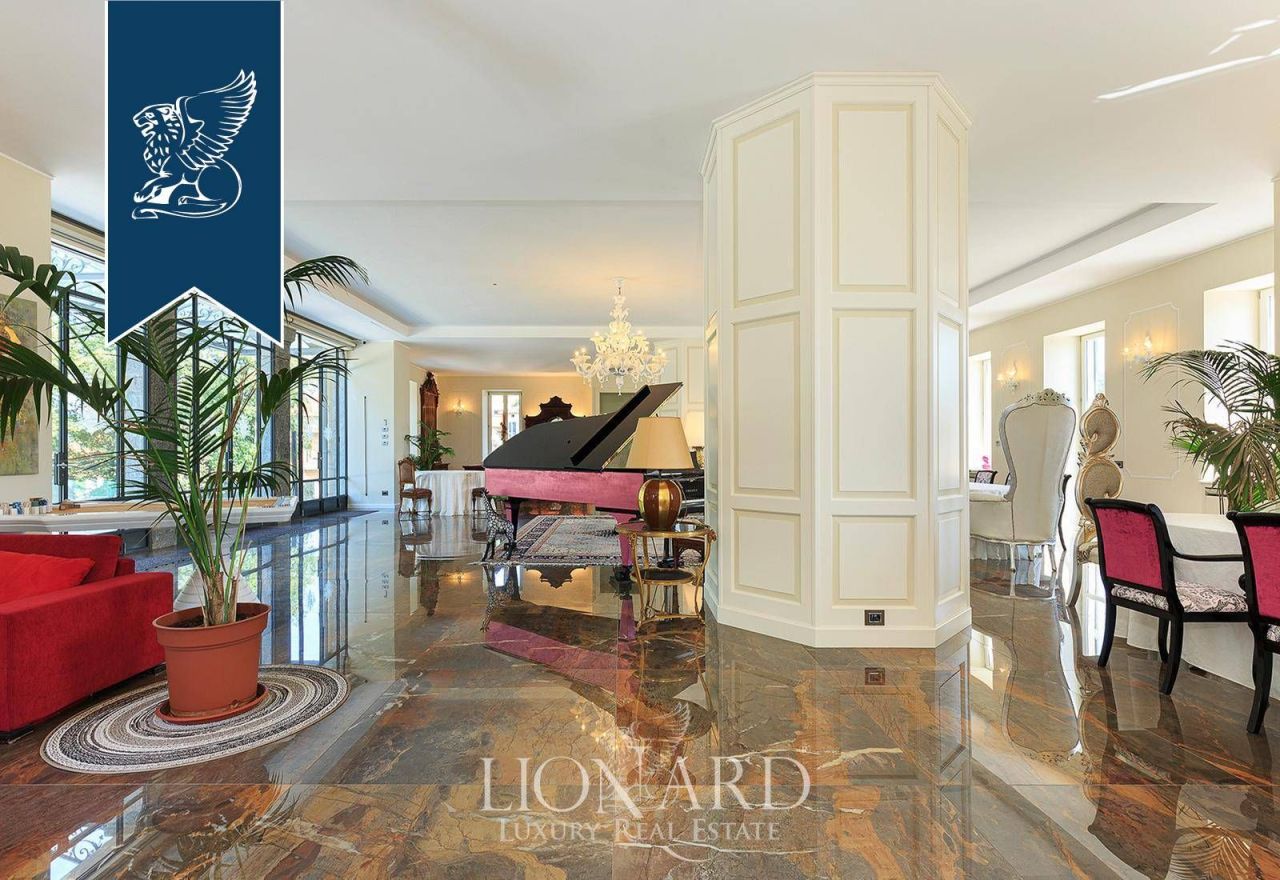 Villa in Bergamo, Italy, 2 196 m² - picture 13