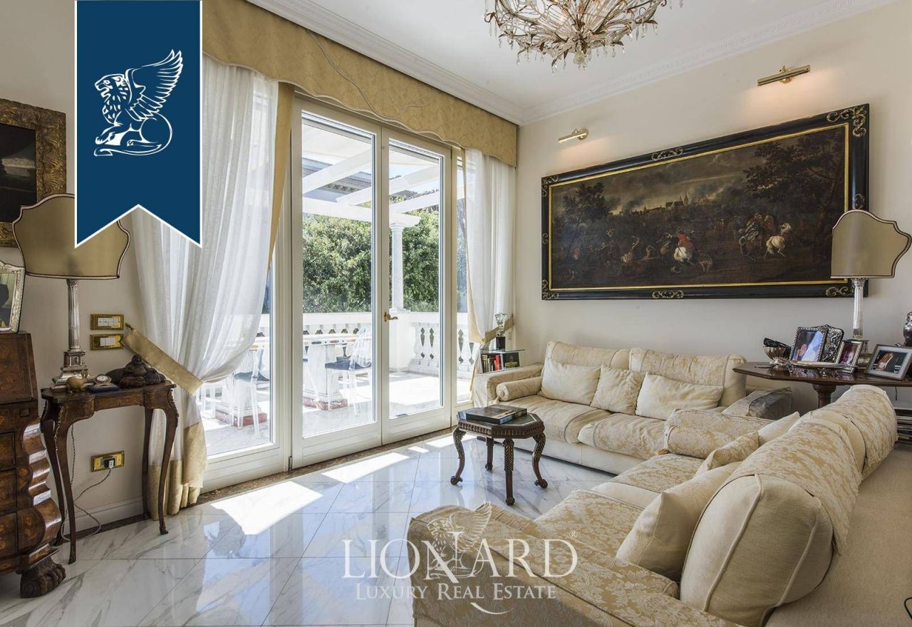 Villa en Livorno, Italia, 800 m² - imagen 13