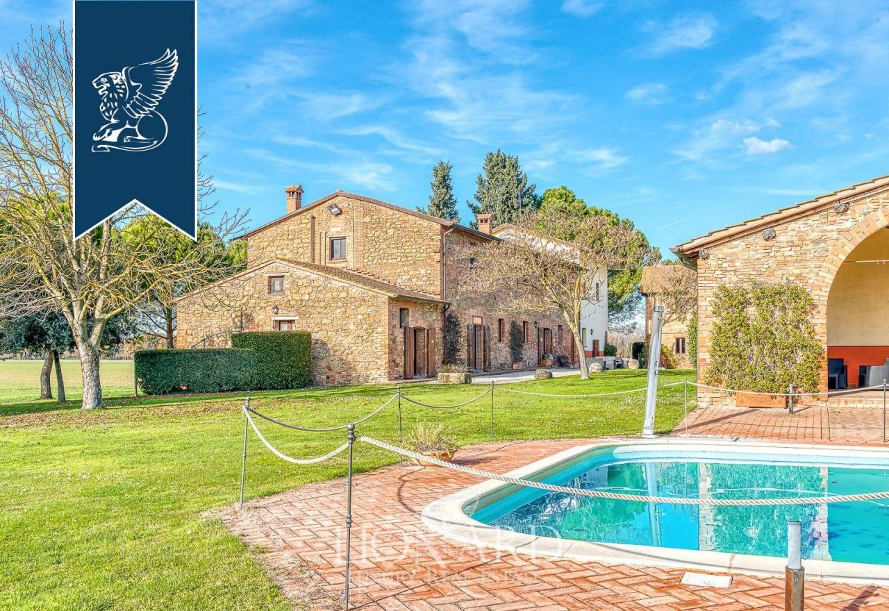 Farm in Bettona, Italy, 1 900 m² - picture 14