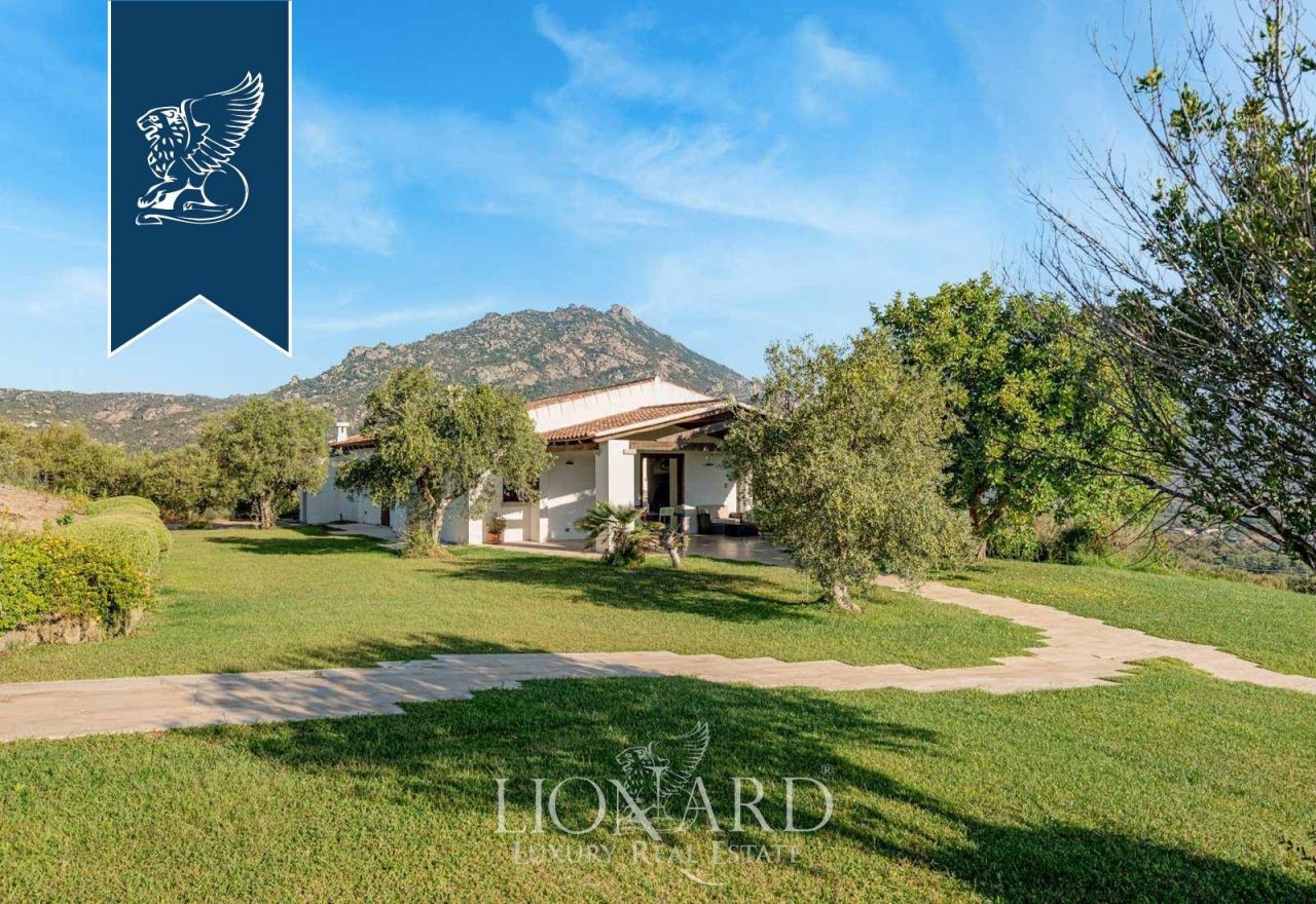 Villa à Olbia, Italie, 200 m² - image 15