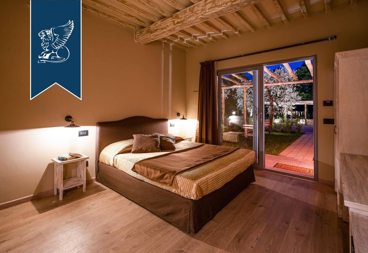 Farm in Arezzo, Italien, 1 100 m² - Foto 15