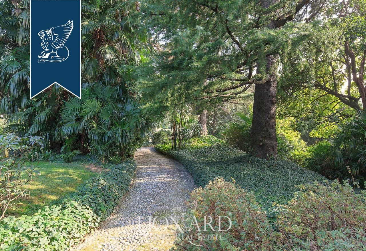 Villa en Lecco, Italia, 1 000 m² - imagen 15