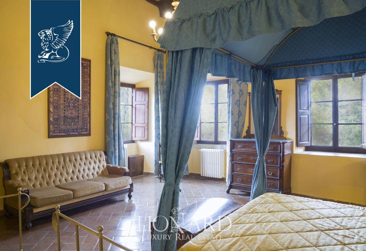 Ferme à Florence, Italie, 3 000 m² - image 15