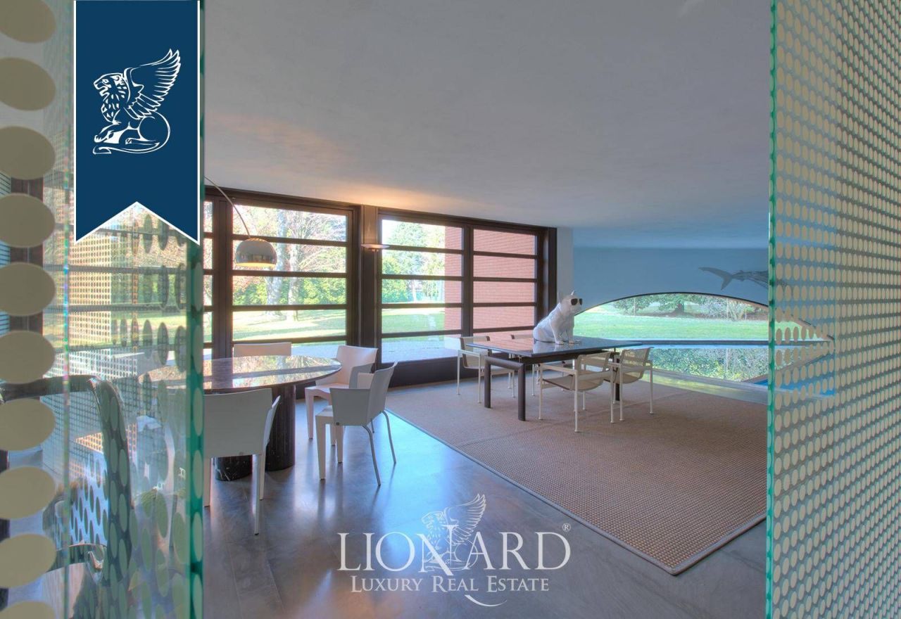 Villa en Monza, Italia, 1 000 m² - imagen 15