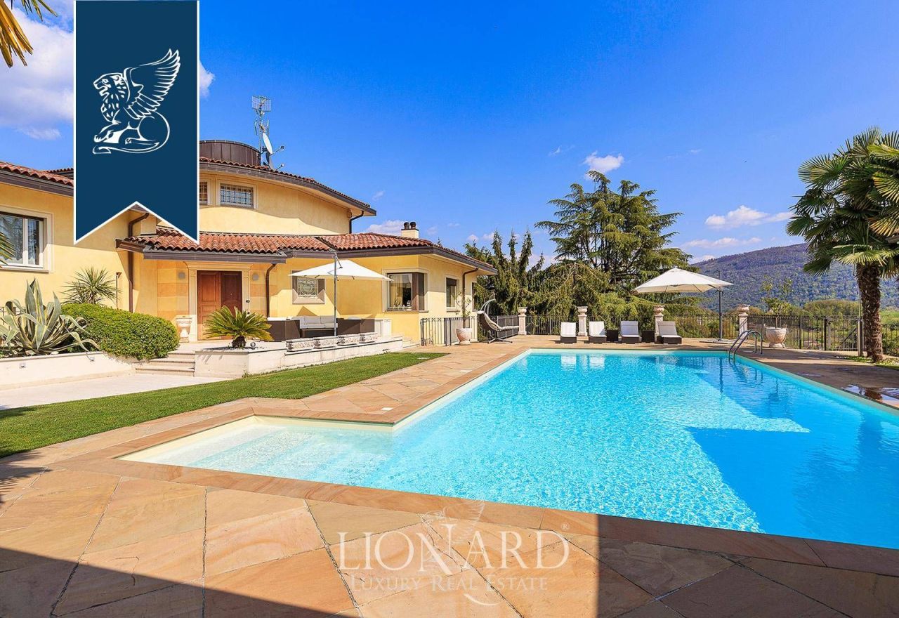 Villa à Bergame, Italie, 710 m² - image 15