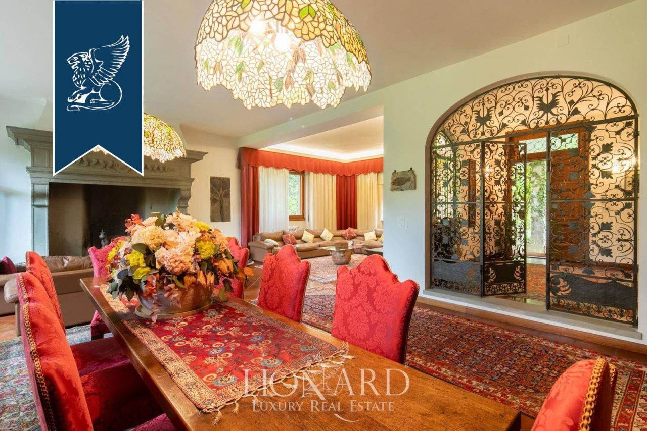 Villa in Arezzo, Italy, 400 m² - picture 15