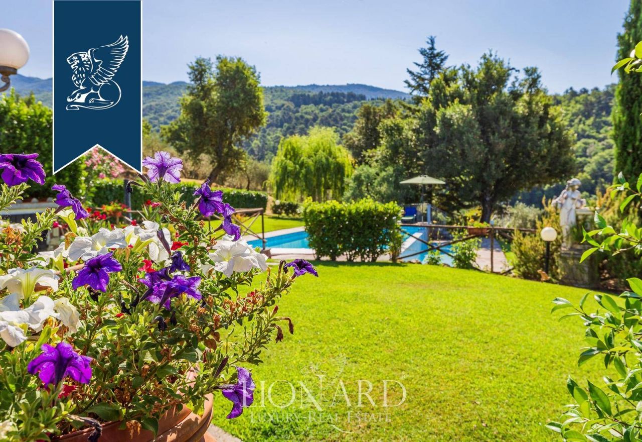 Farm in Florence, Italy, 500 m² - picture 15