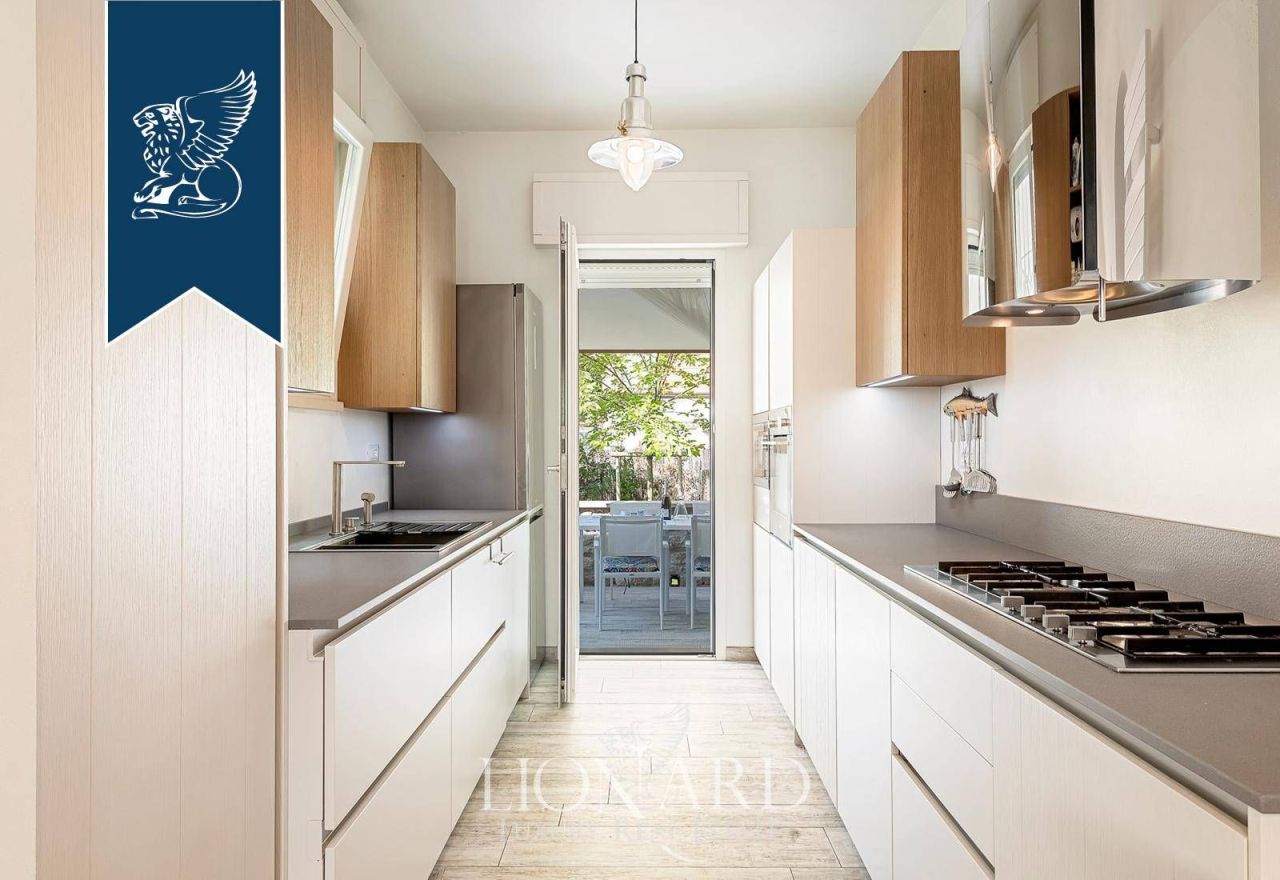 Villa in Forte dei Marmi, Italien, 254 m² - Foto 15