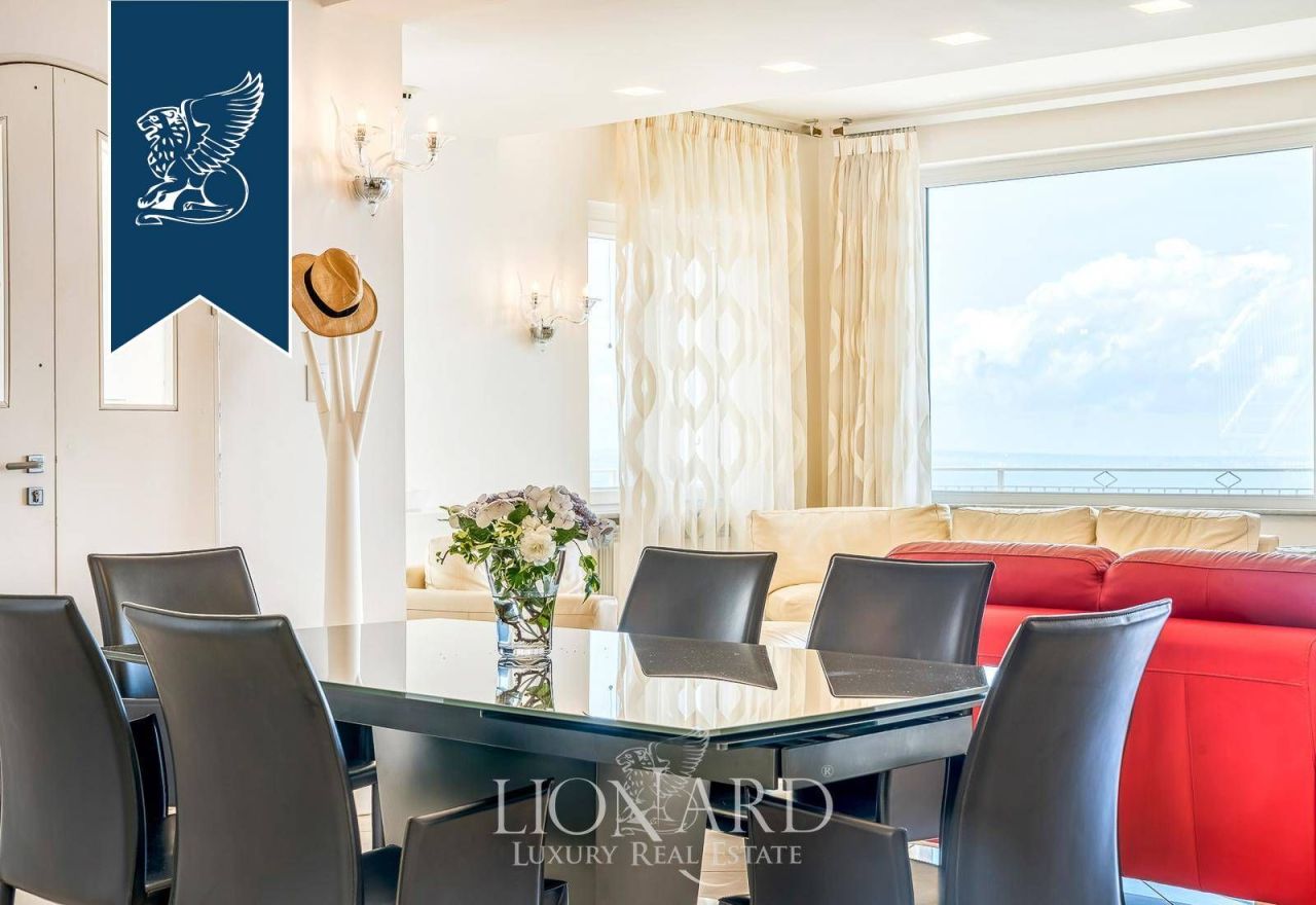 Villa en Nápoles, Italia, 430 m² - imagen 15