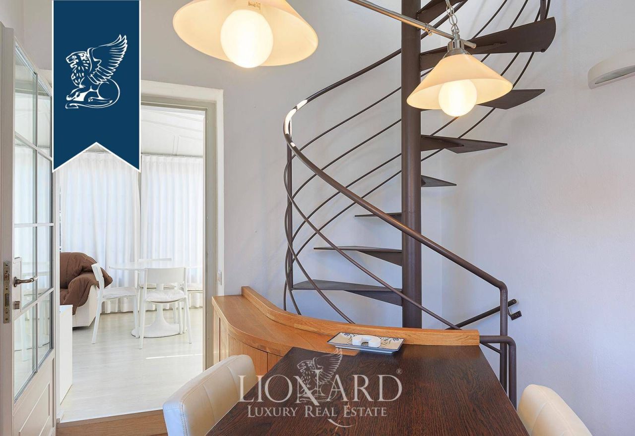 Villa in Luino, Italy, 700 m² - picture 15