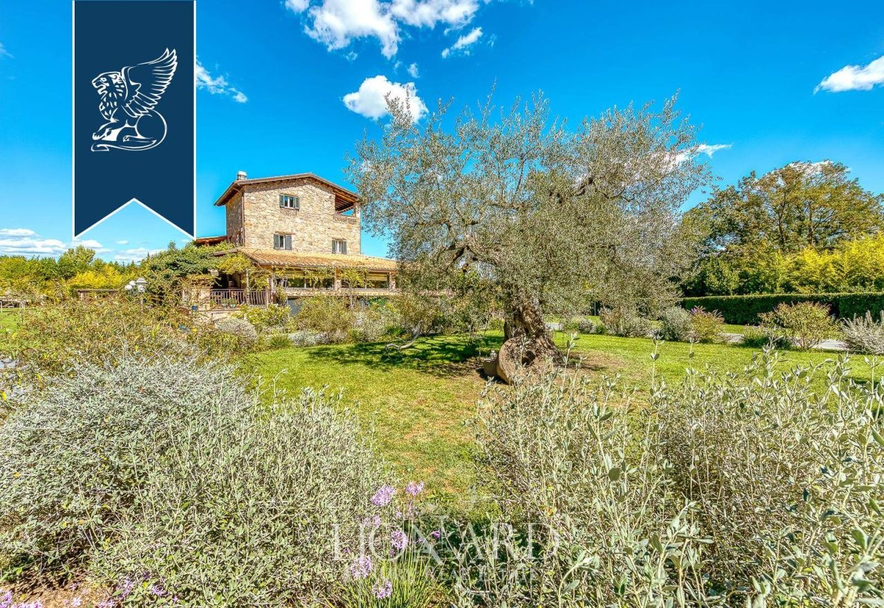 Farm in Viterbo, Italien, 1 850 m² - Foto 15