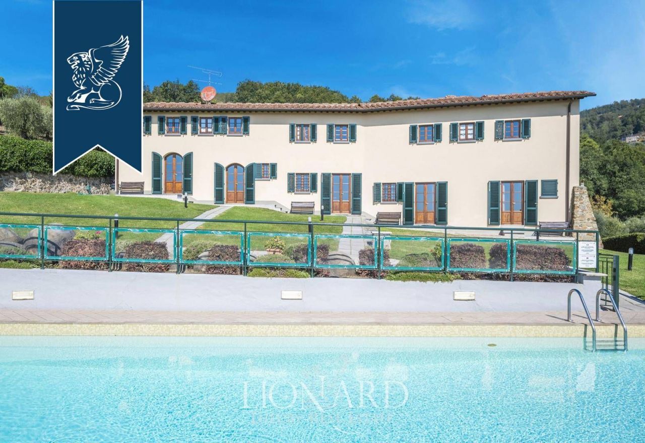 Villa in Pistoia, Italy, 600 m² - picture 15