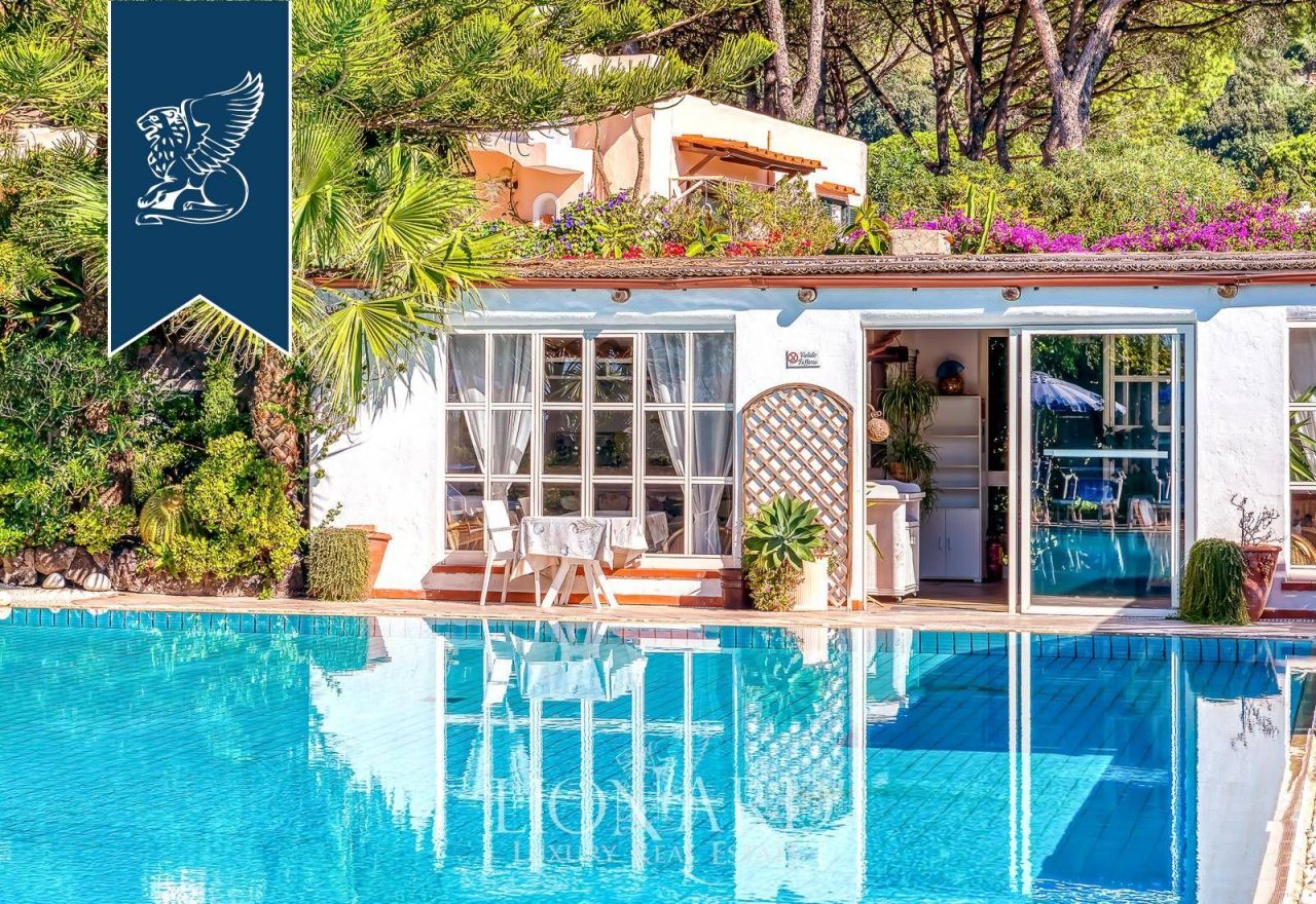 Hotel en Nápoles, Italia, 3 000 m² - imagen 15