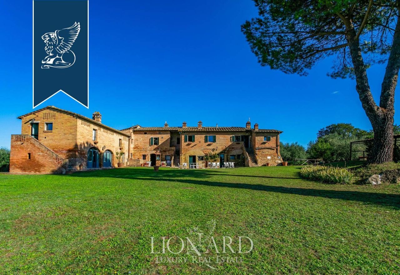 Farm in Siena, Italy, 650 m² - picture 15