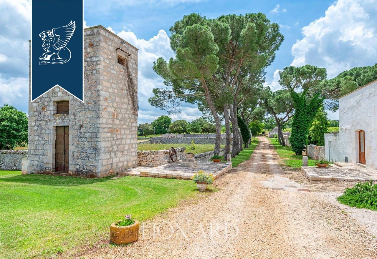 Villa in Taranto, Italy, 3 850 m² - picture 15