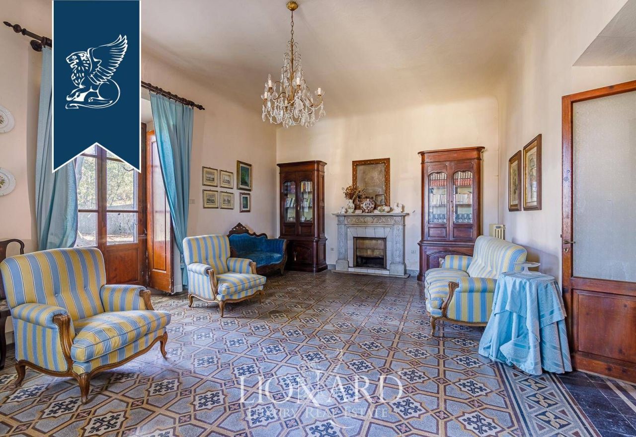 Villa in Florence, Italy, 1 000 m² - picture 15