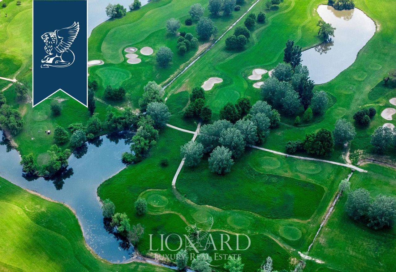 Villa in Cremona, Italy, 19 000 m² - picture 14