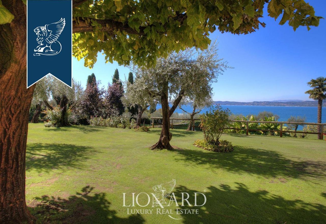 Villa a Sirmione, Italia, 570 m² - foto 14