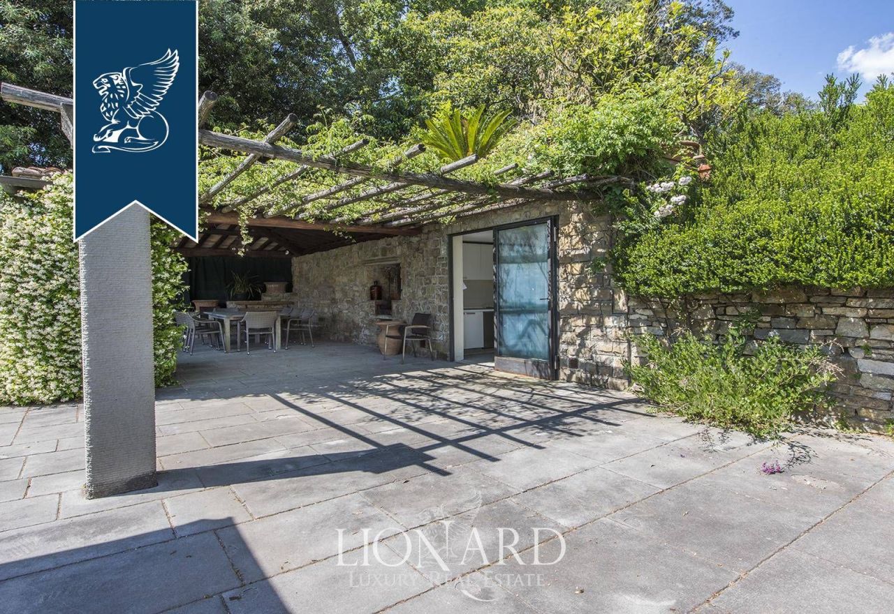 Villa in Florence, Italy, 1 500 m² - picture 14