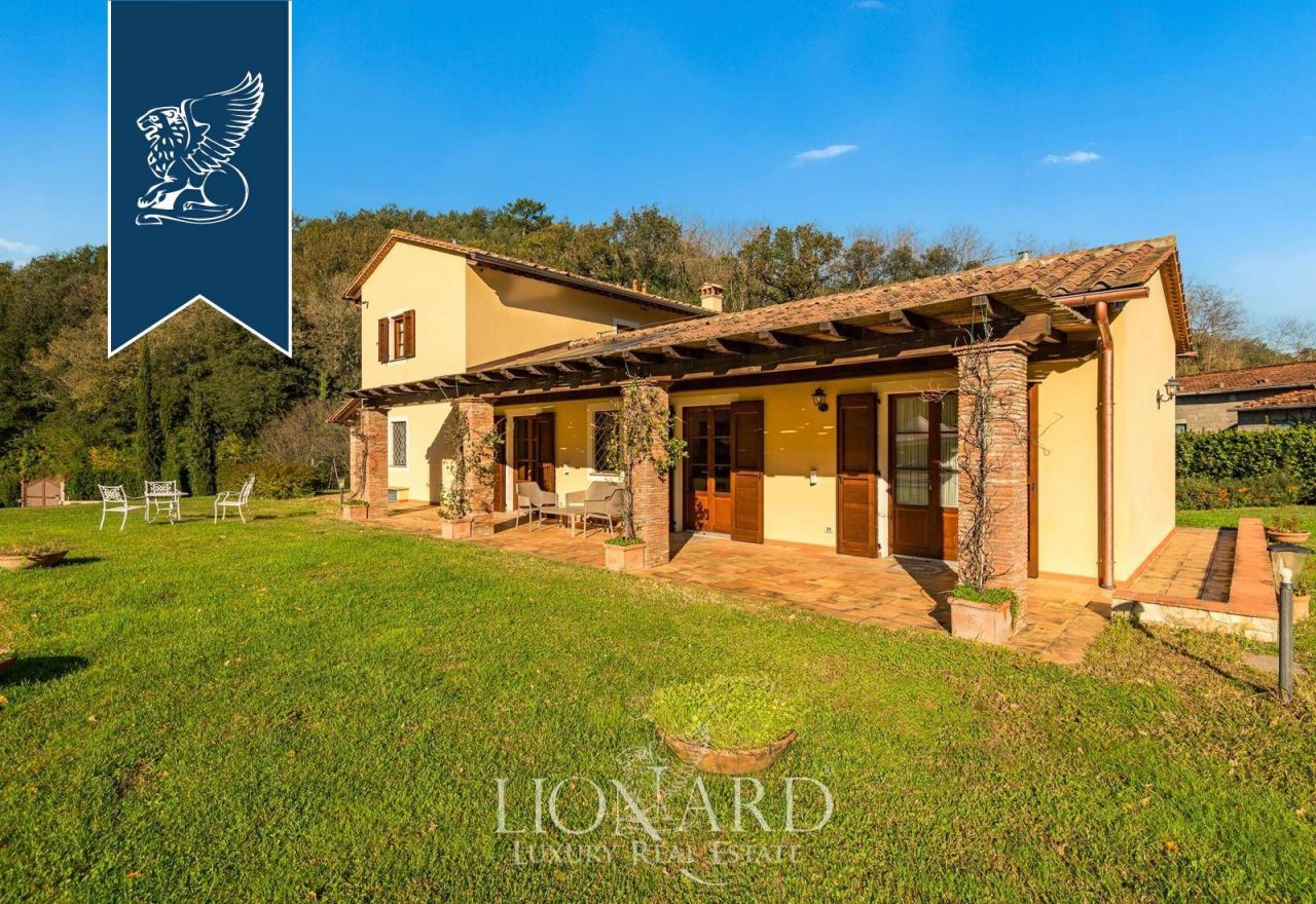 Villa à Lucques, Italie, 450 m² - image 14