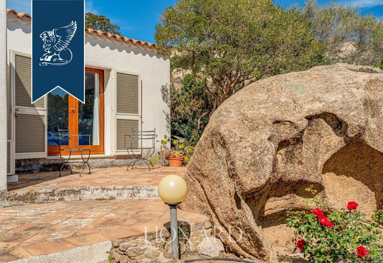 Villa à Palau, Italie, 476 m² - image 14