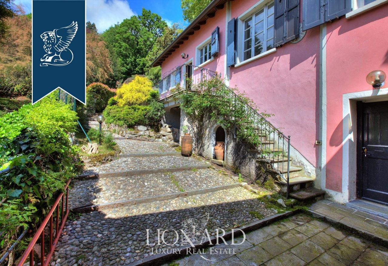 Villa in Como, Italy, 700 m² - picture 14